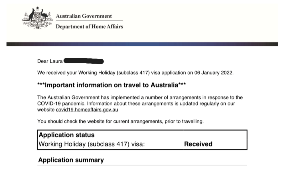 photo d'un fichier PDF comportant la réponse de l'immigration australienne sur le statut de notre première demande de working holiday visa ou visa PVT : statut qui est en "demande reçue"